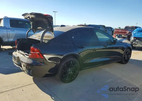 2024 Volvo S60 Plus z USA, uszkodzony, nr VIN 7JRL12FH2RG282019